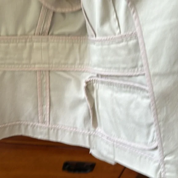 BCBGMaxazria blazer jacket size small - beige / vintage & great condition!